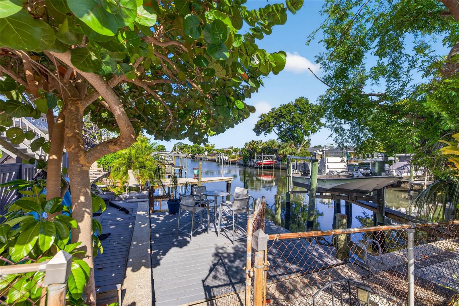 BAY CREST PARK - Residential