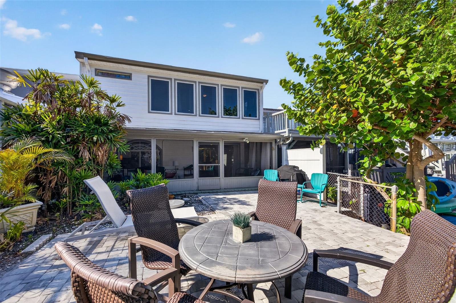 BAY CREST PARK - Residential