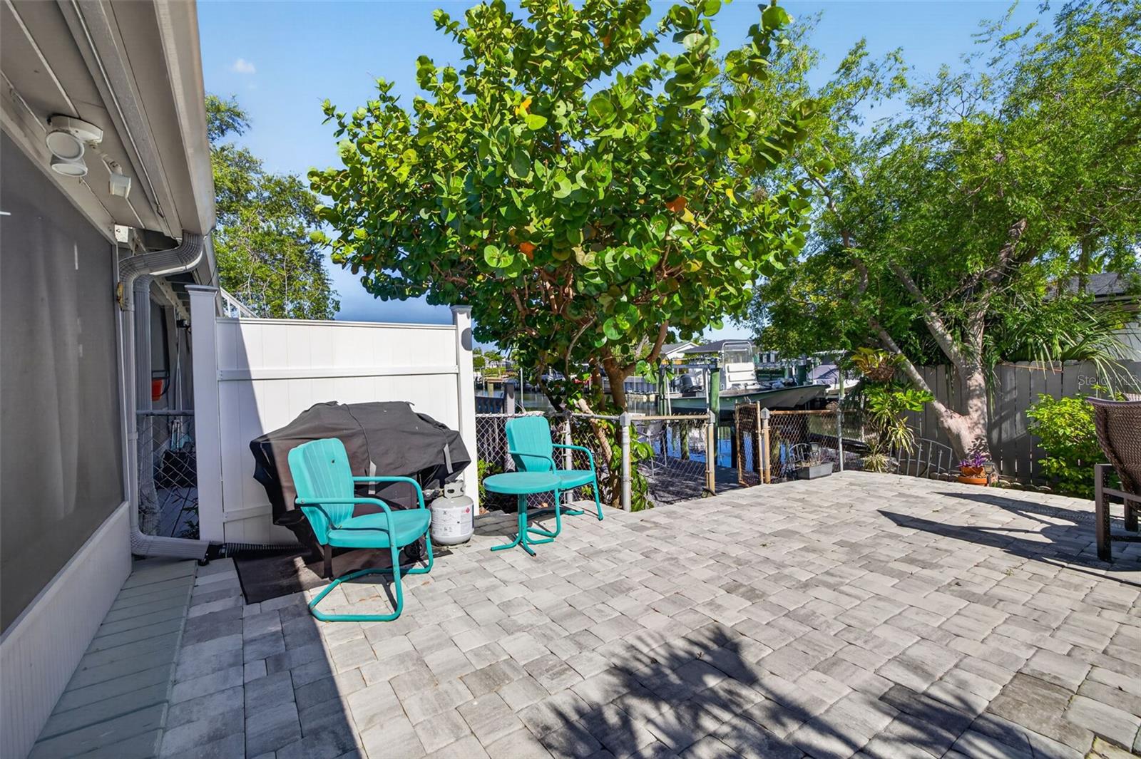 BAY CREST PARK - Residential