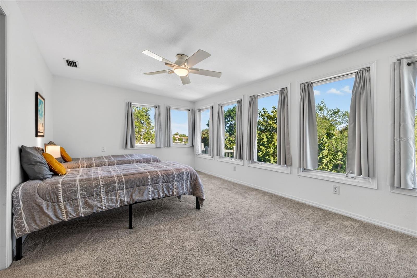 BAY CREST PARK - Residential