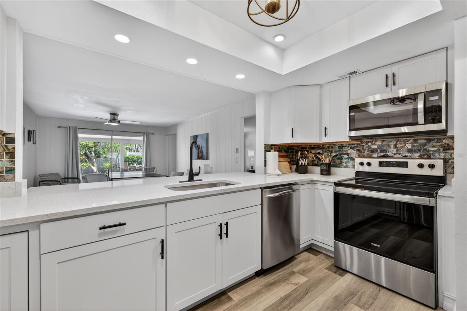 BAY CREST PARK - Residential