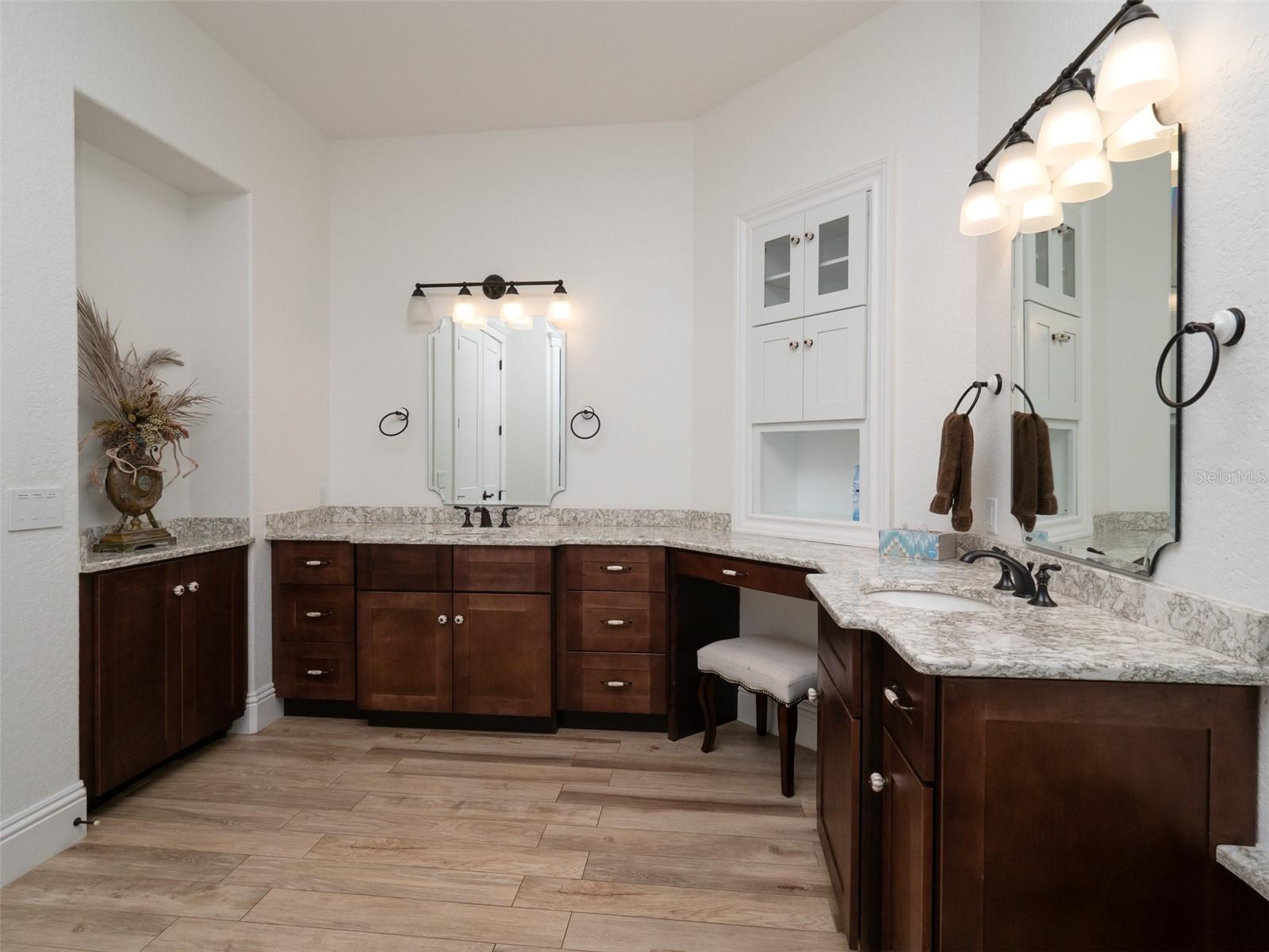 WELLINGTON OF OCALA - Farm