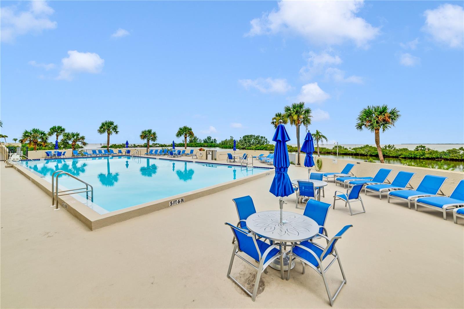 GULF ISLAND BEACH TENNIS - Residential