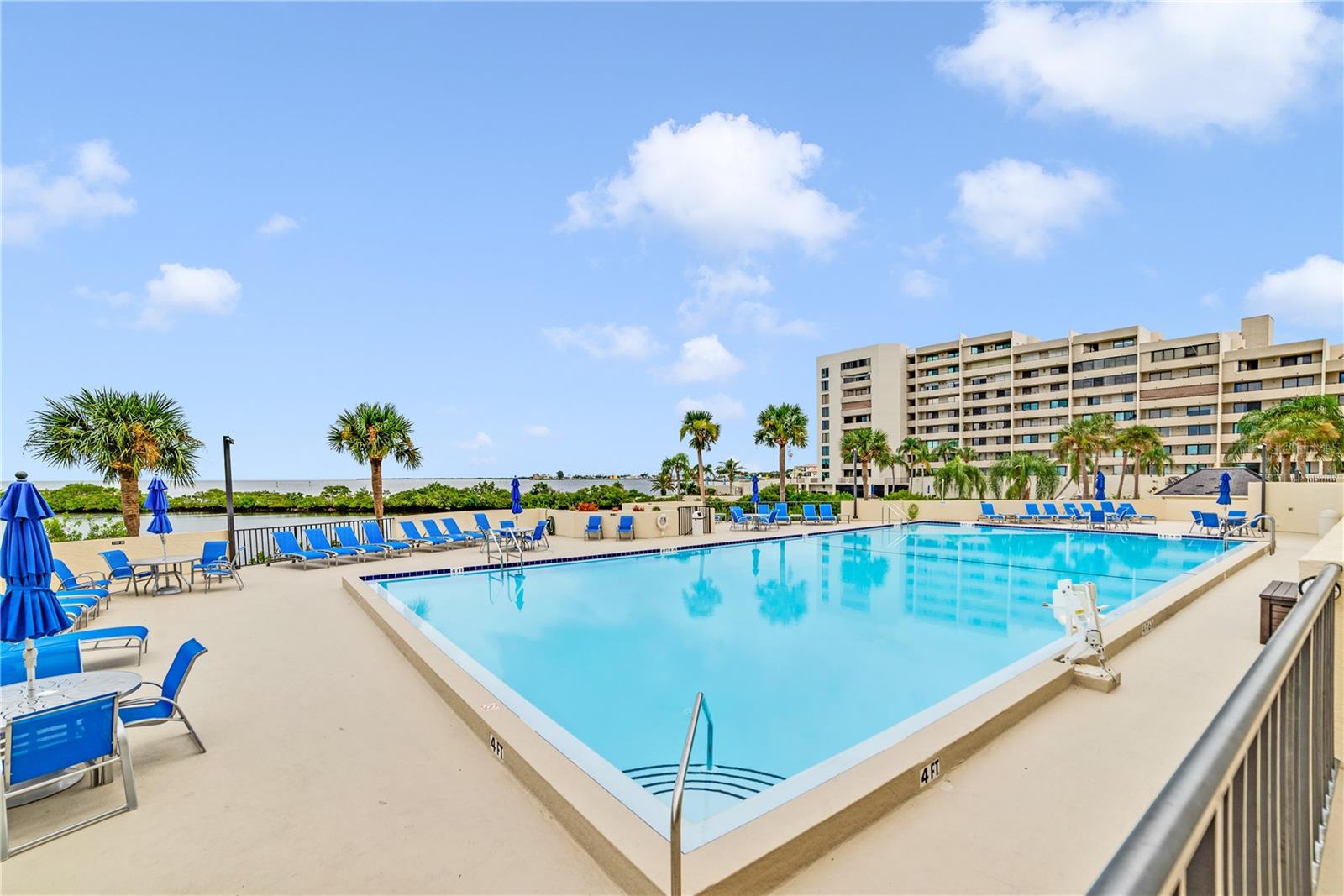 GULF ISLAND BEACH TENNIS - Residential