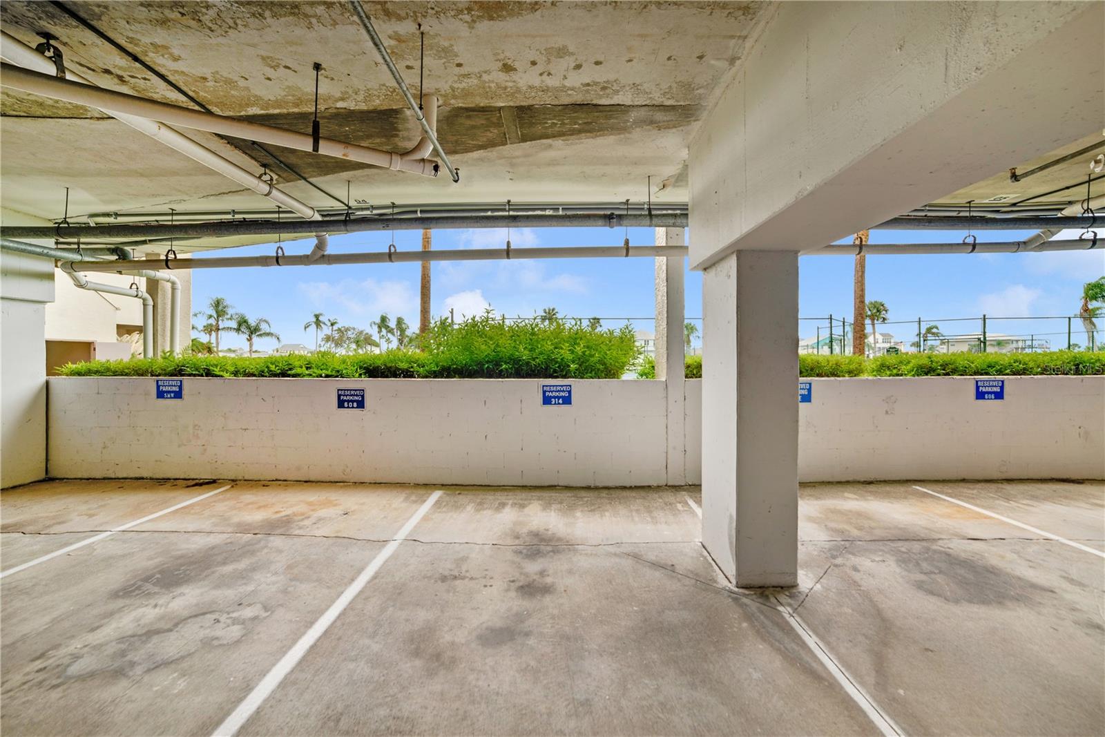 GULF ISLAND BEACH TENNIS - Residential