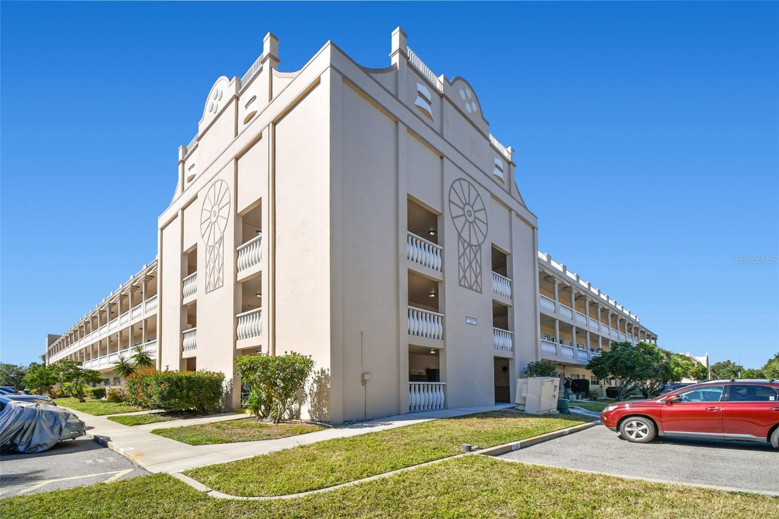 2170 AMERICUS BOULEVARD S 34