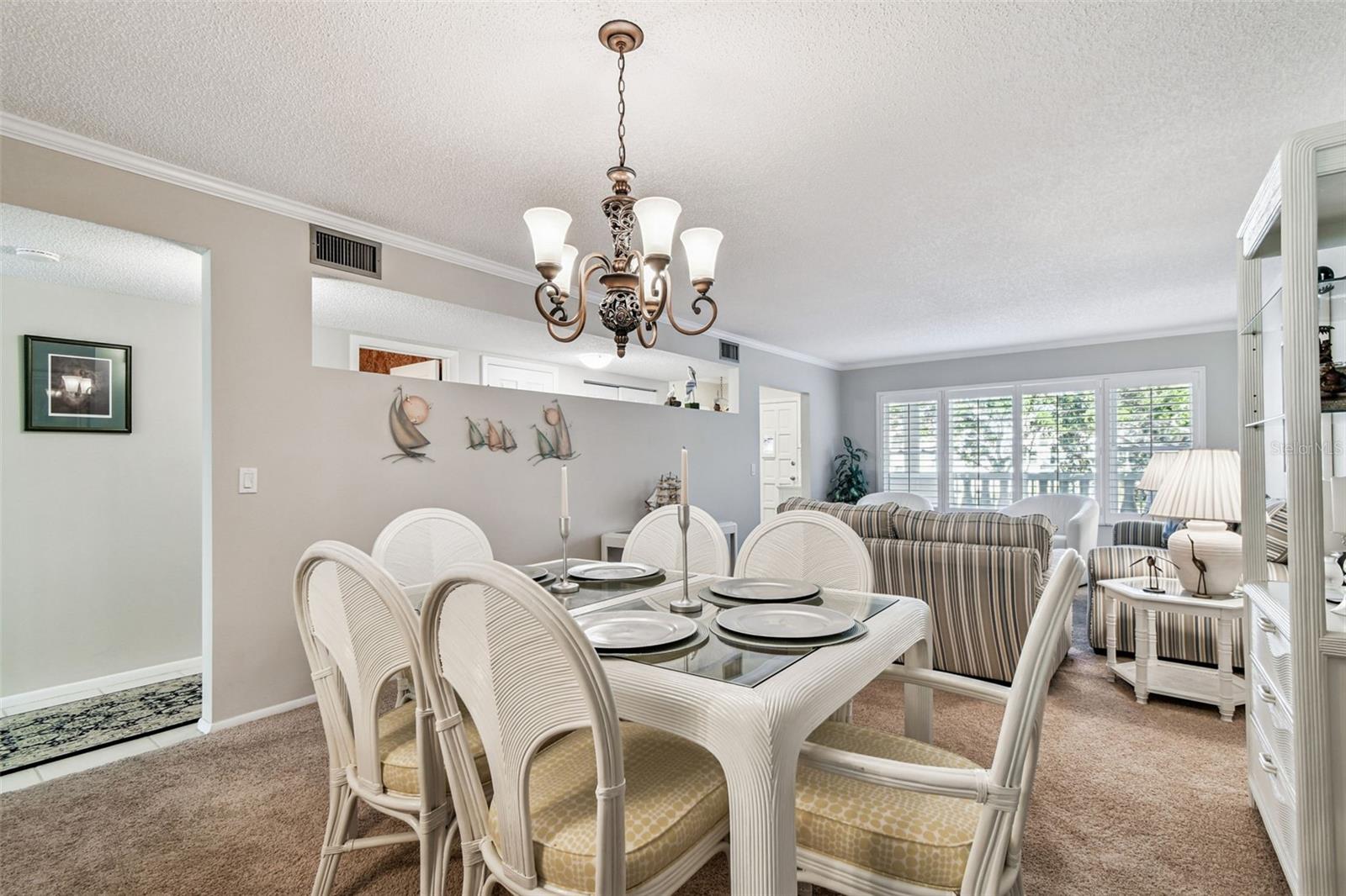 ON TOP OF THE WORLD - Residential