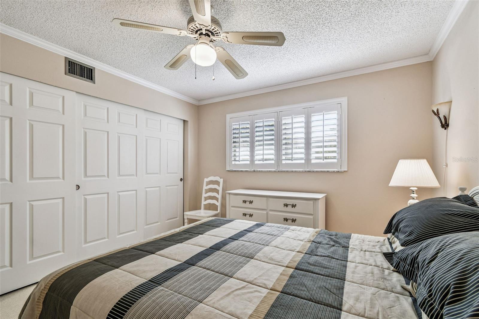 ON TOP OF THE WORLD - Residential