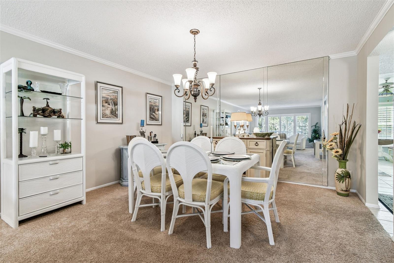 ON TOP OF THE WORLD - Residential