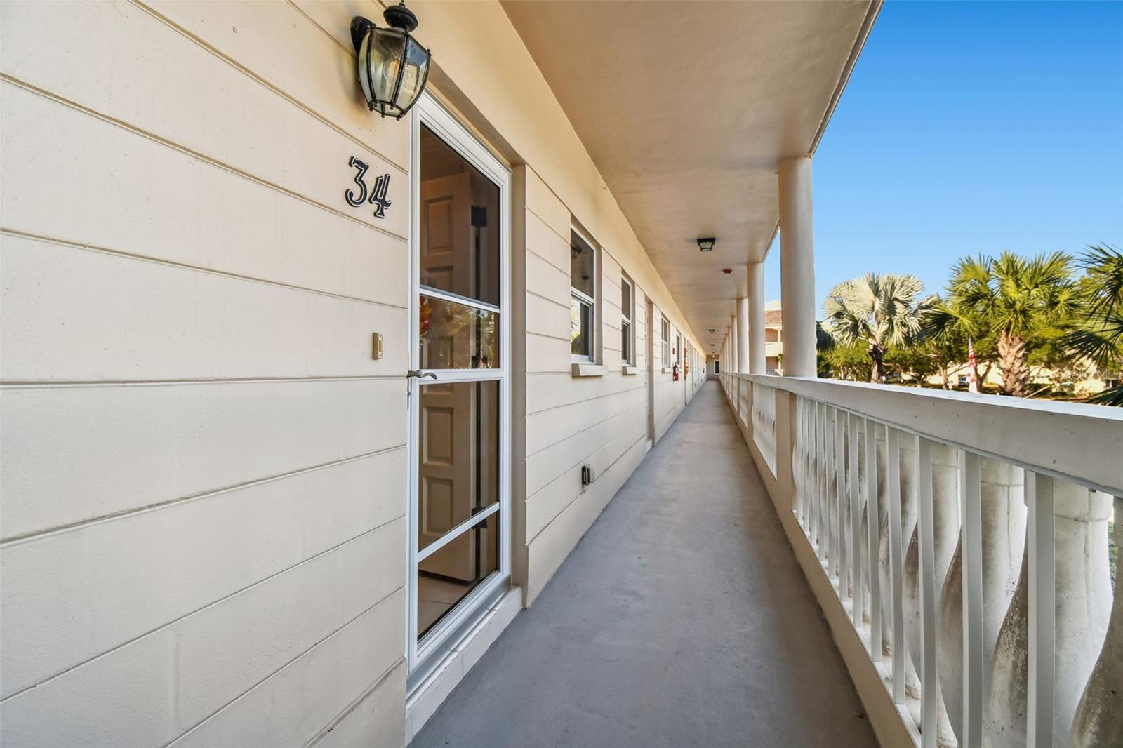 ON TOP OF THE WORLD - Residential