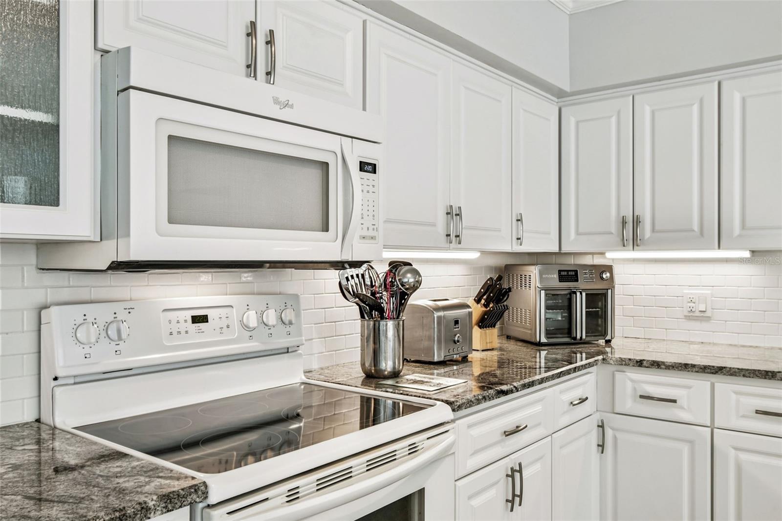 ON TOP OF THE WORLD - Residential