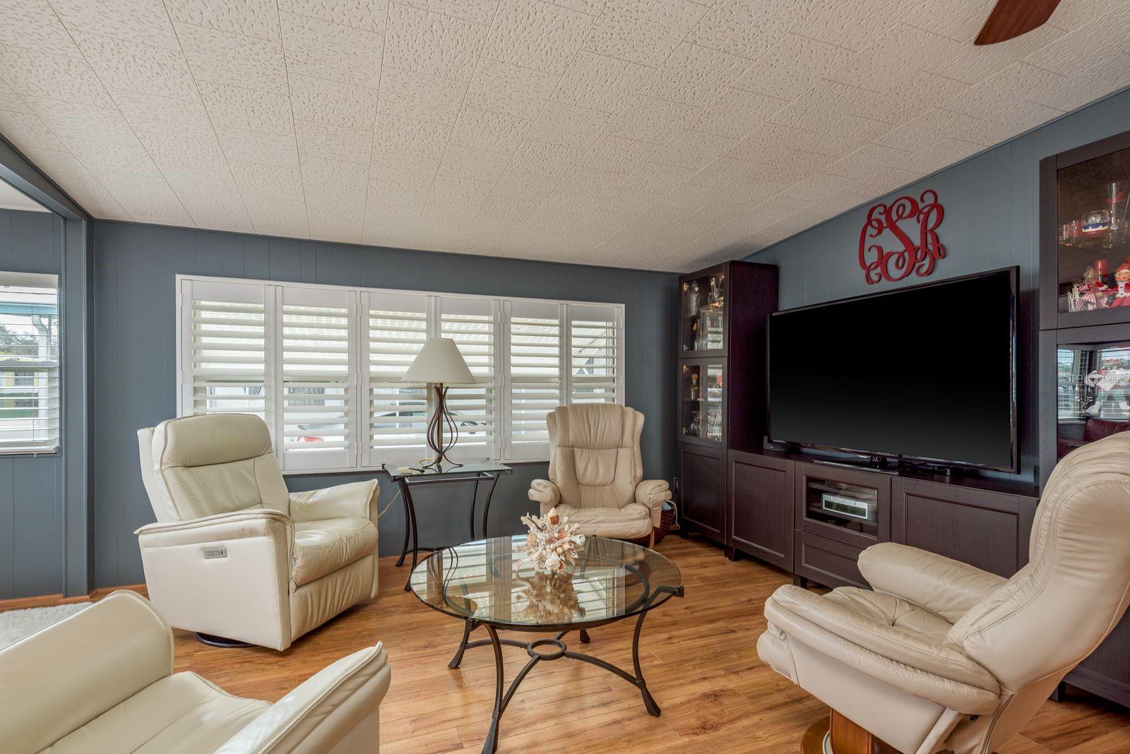 COUNTRY PARK CO-OP M/H UNREC - Residential