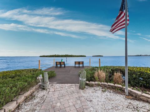 A home in LONGBOAT KEY