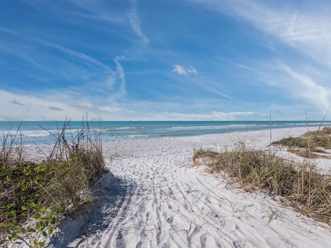 A home in LONGBOAT KEY