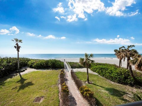 A home in LONGBOAT KEY