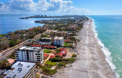 A home in LONGBOAT KEY