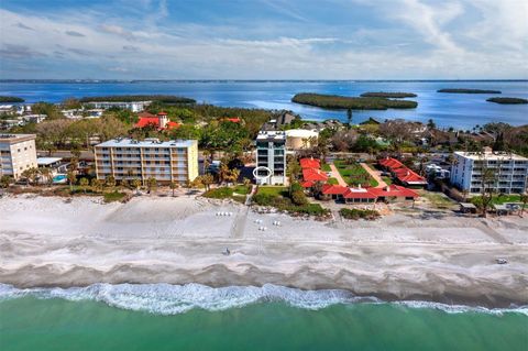 A home in LONGBOAT KEY