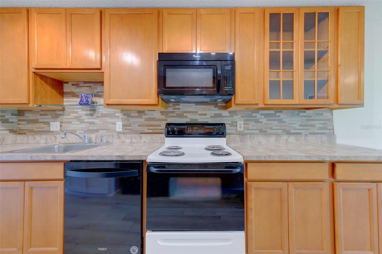 5090 BAY STREET NE 124