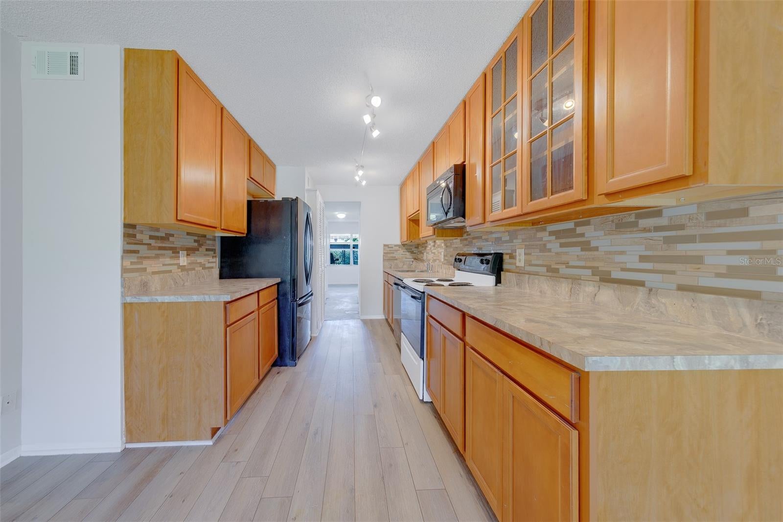 5090 BAY STREET NE 124