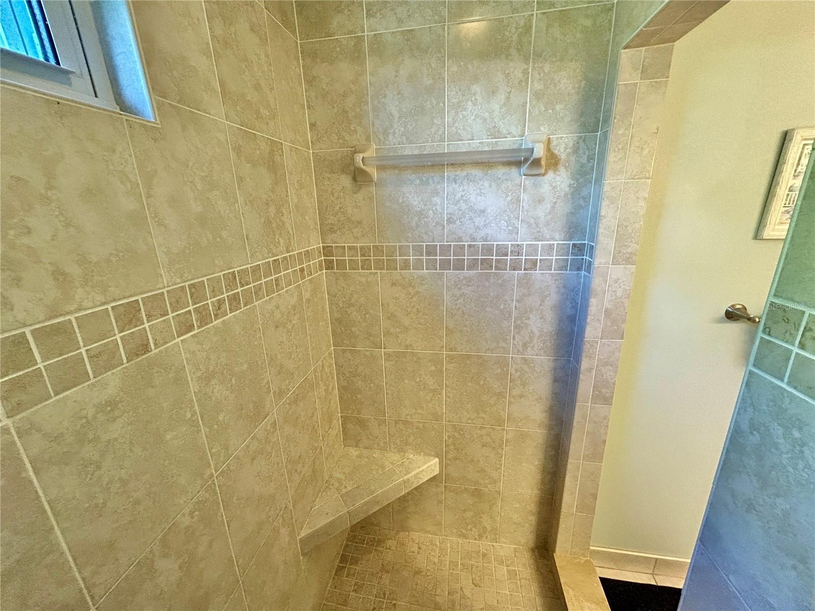 ON TOP OF THE WORLD - Residential