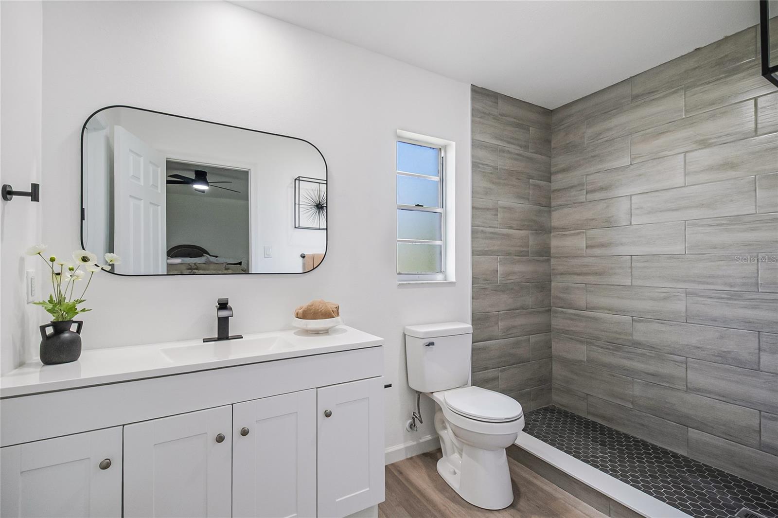 CRESCENT ESTATES 01 UNIT A REP 01 - Residential