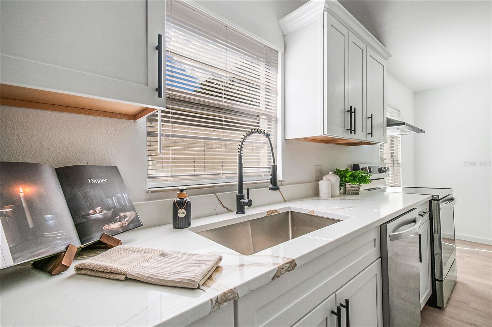 CRESCENT ESTATES 01 UNIT A REP 01 - Residential