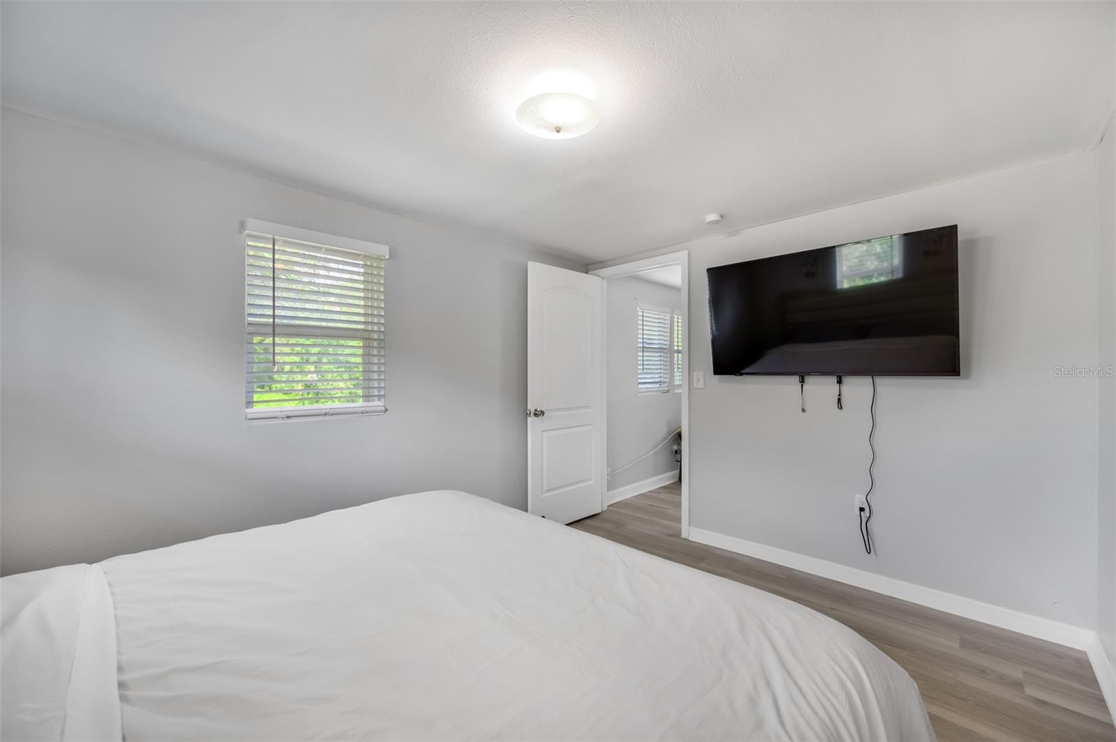 CORAL HEIGHTS SUB - Residential Lease