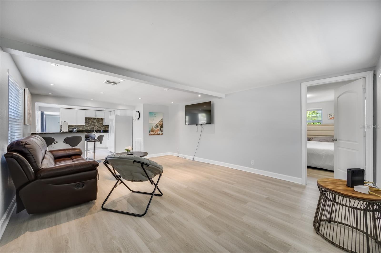 CORAL HEIGHTS SUB - Residential Lease