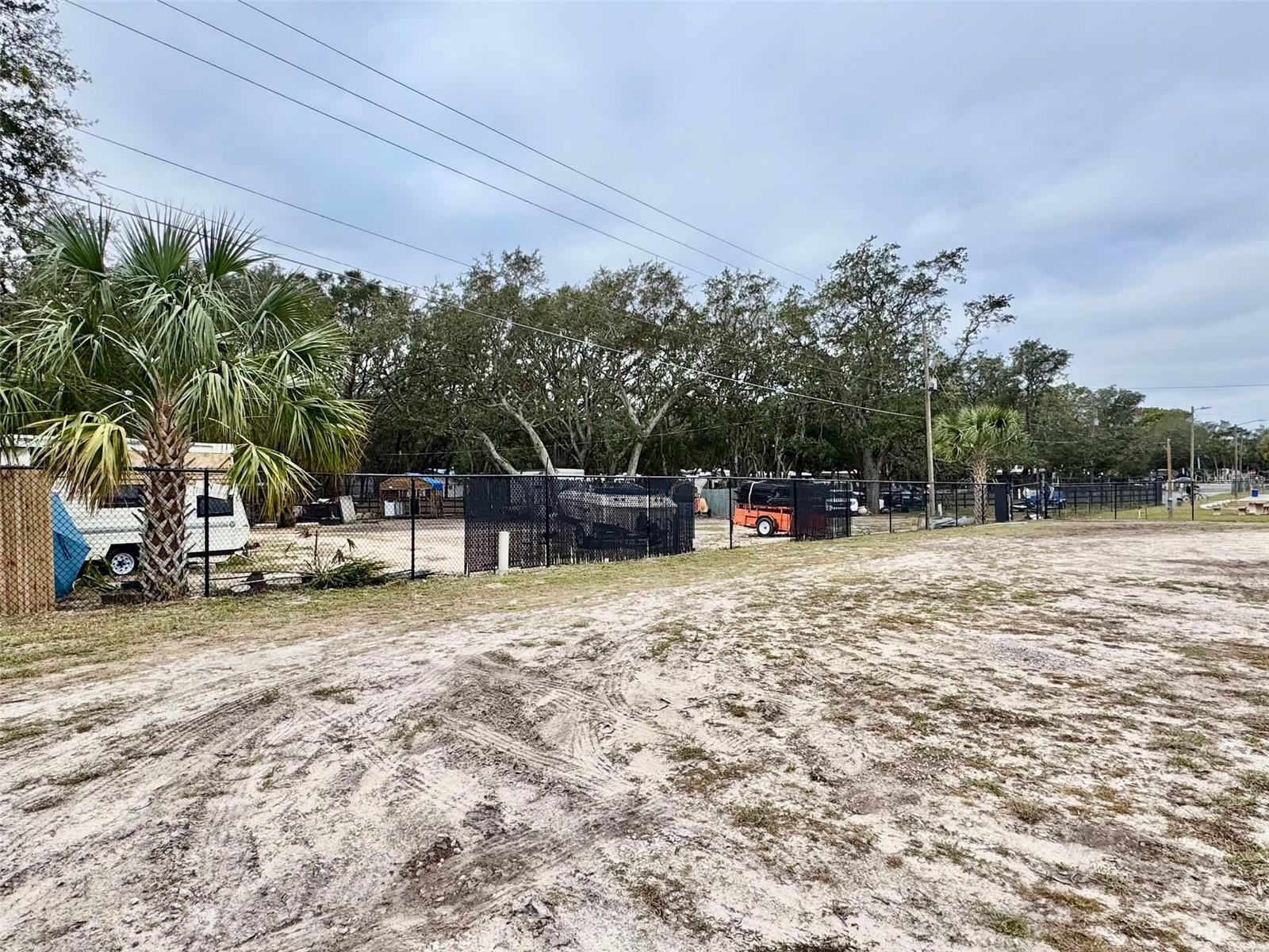 YOGI BEAR JELLYSTONE PK CONDO - Land