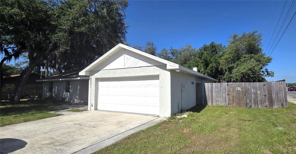 Photo of 4201 Shadow Wood Drive, Winter Haven, FL 33880 (MLS # L4962763)