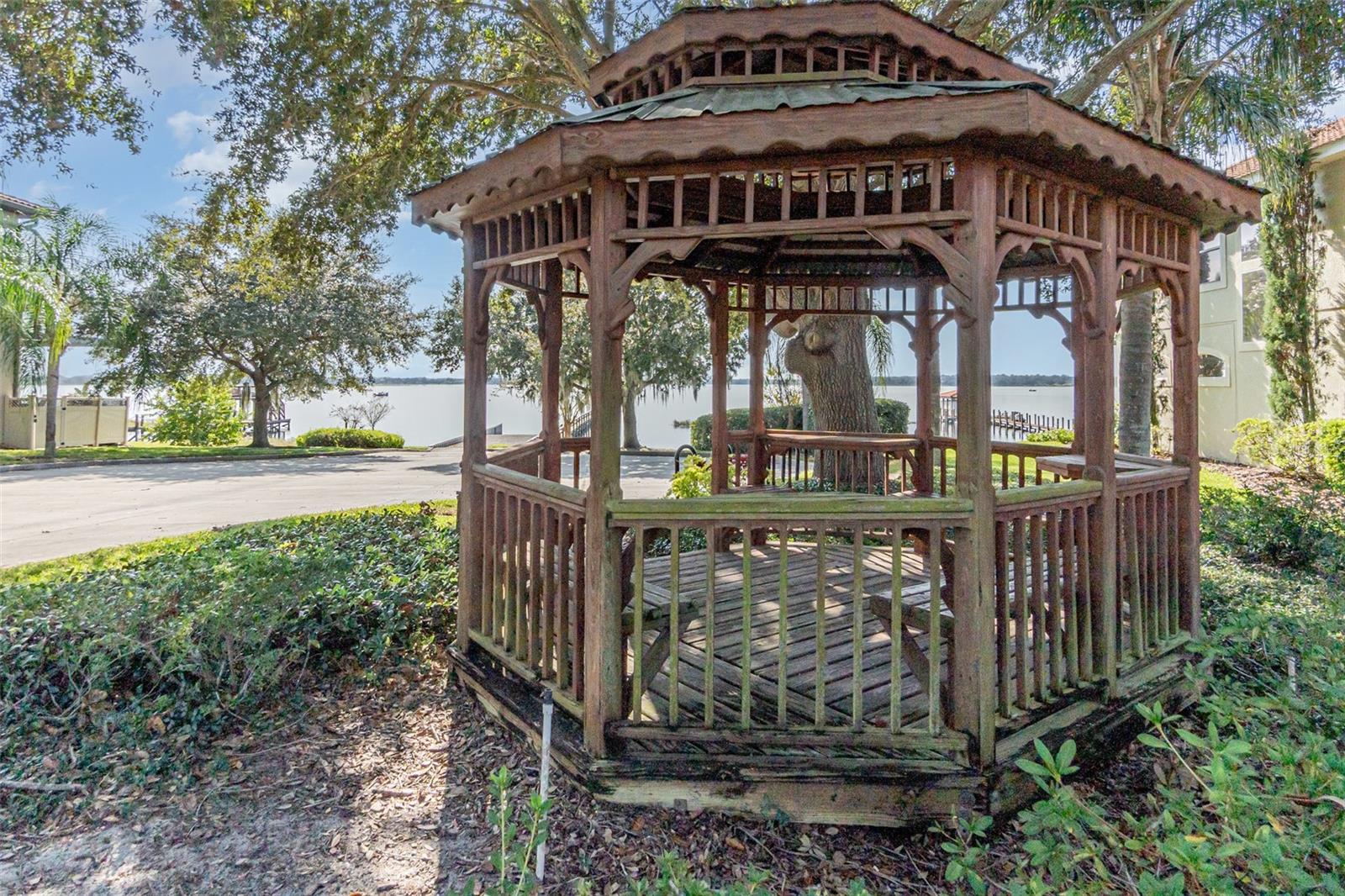 JOHNS LANDING PH 01 - Residential