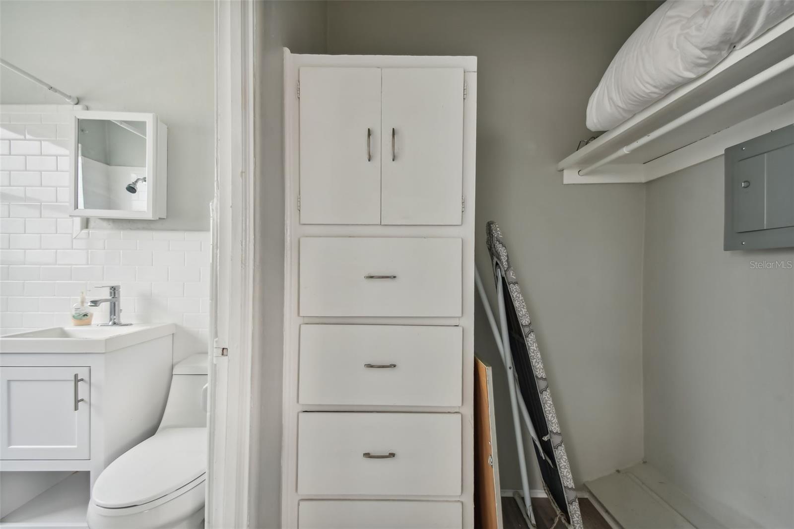 KENNEDYS SUB - Residential Income