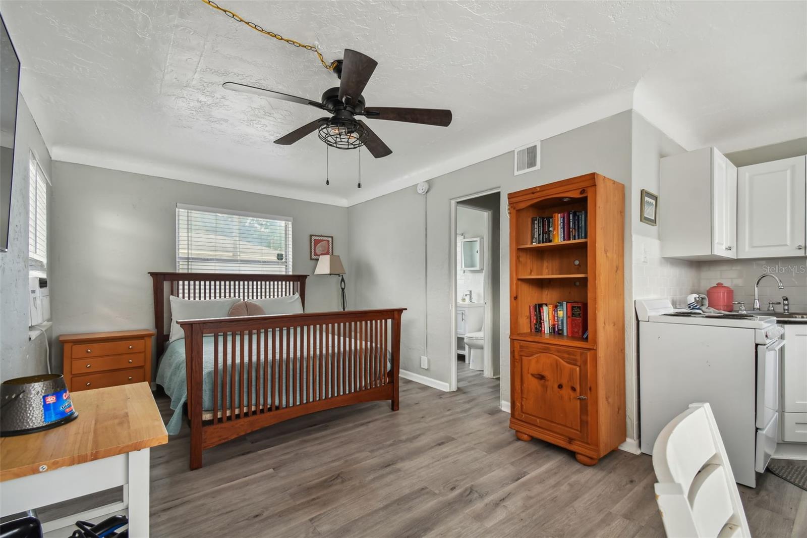 KENNEDYS SUB - Residential Income