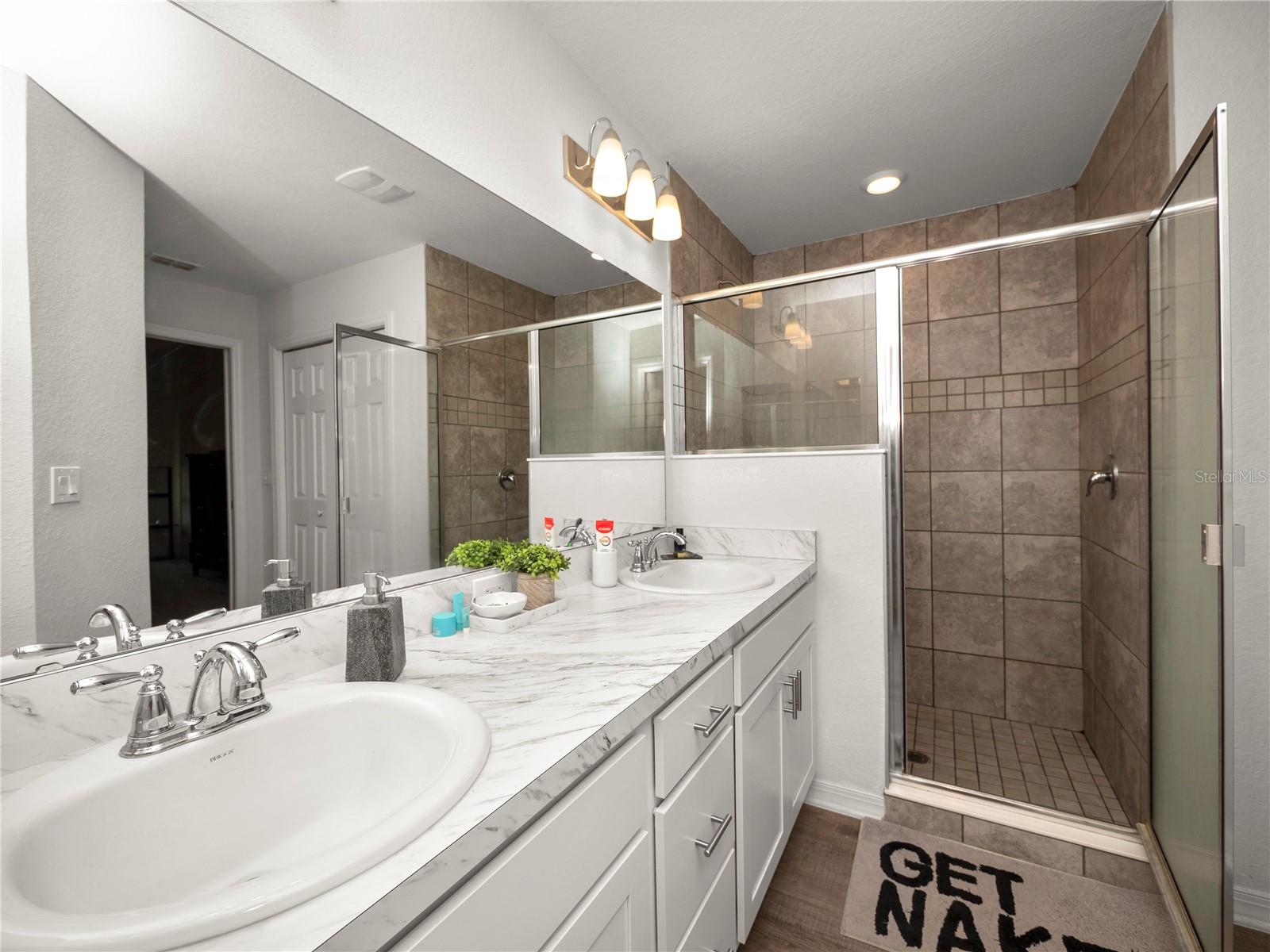 AUBURN COVE - Residential