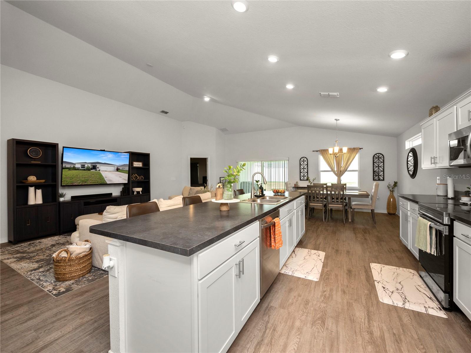 AUBURN COVE - Residential