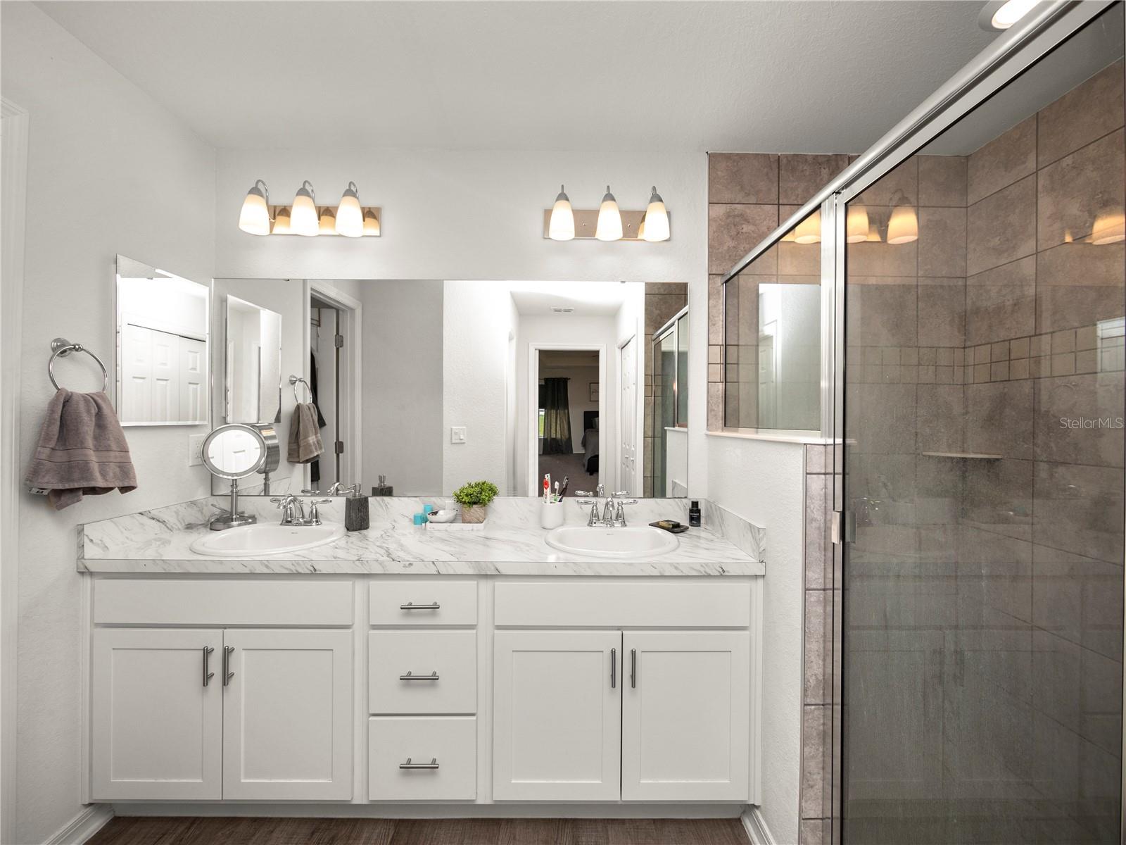 AUBURN COVE - Residential