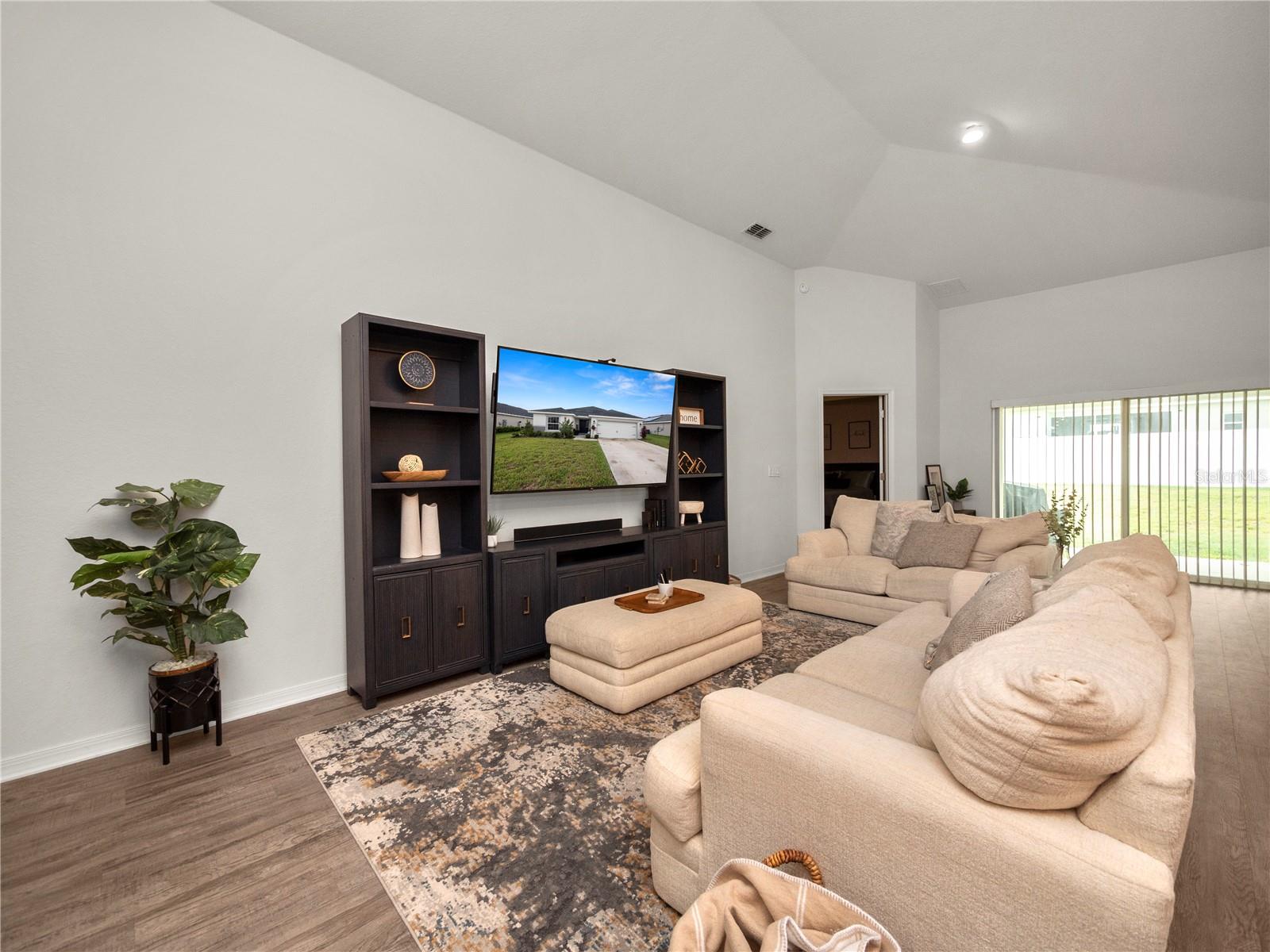 AUBURN COVE - Residential