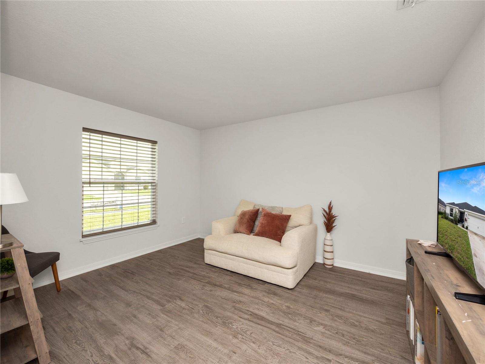 AUBURN COVE - Residential