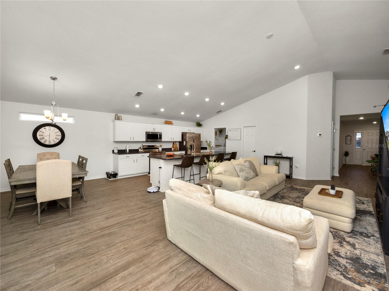 AUBURN COVE - Residential