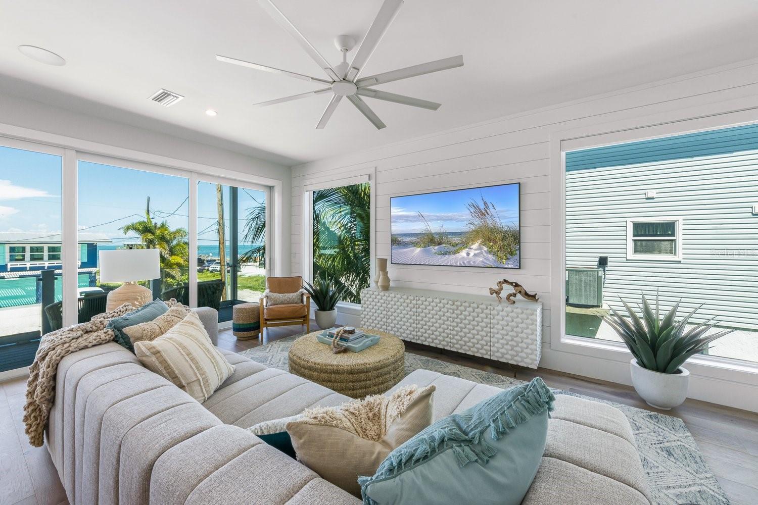 SHORE ACRES RESUBDIVIDED - Residential