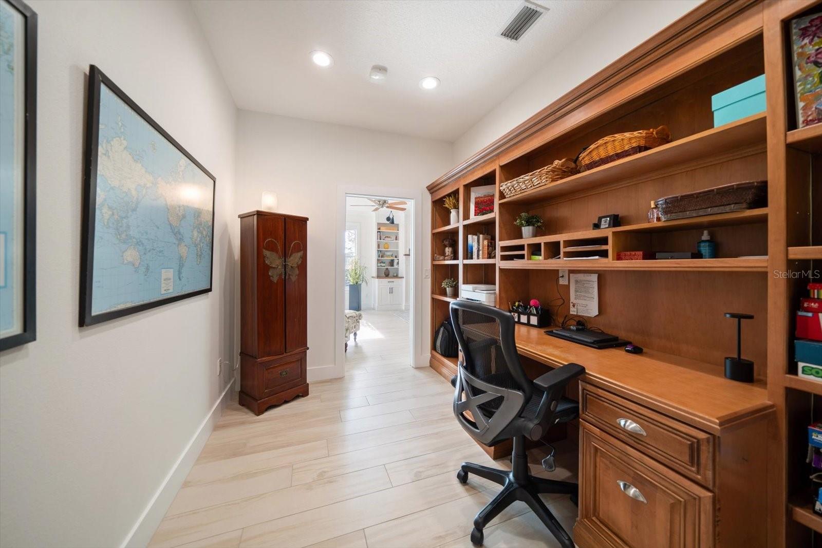 BELLEAIR ESTATES - Residential