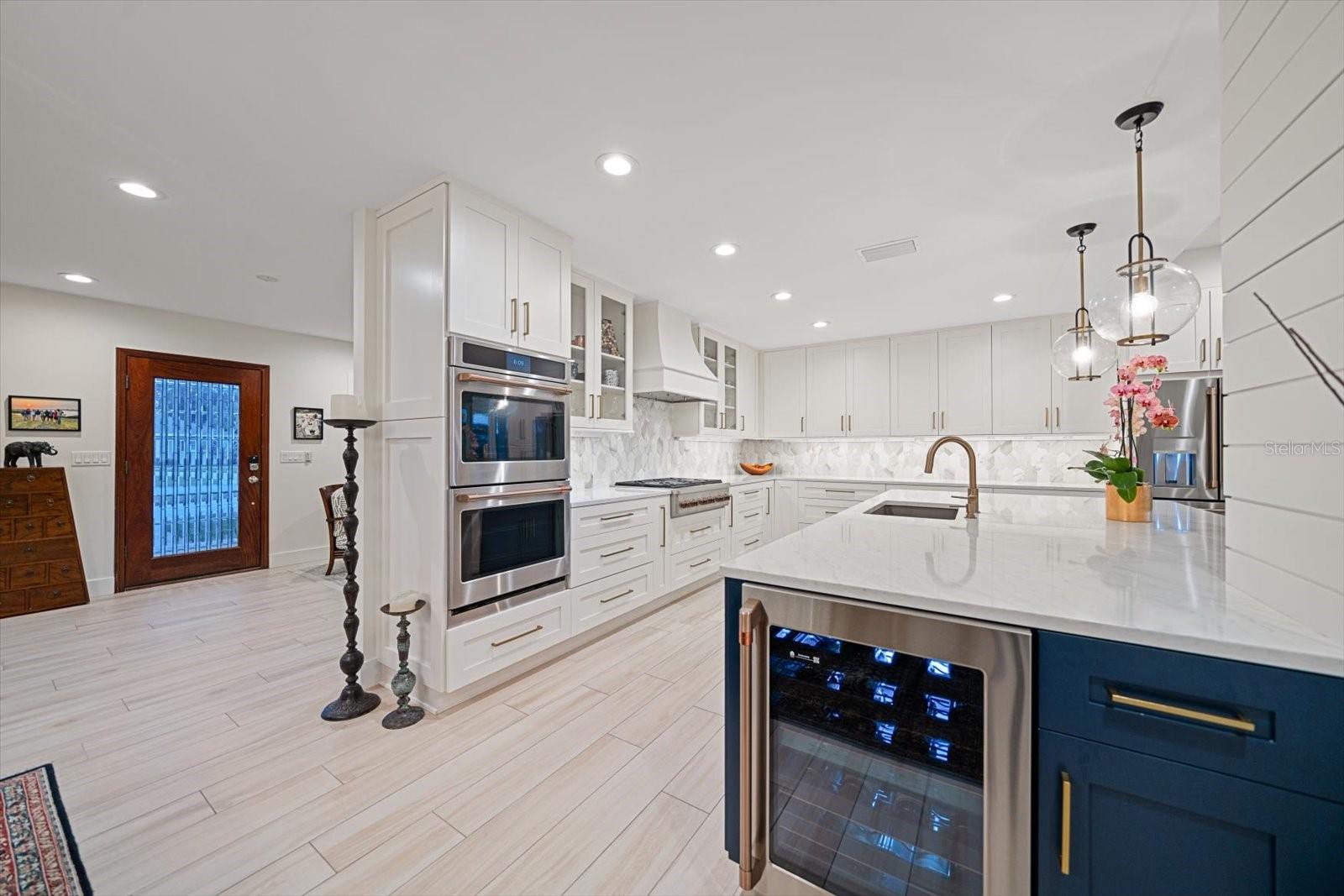 BELLEAIR ESTATES - Residential