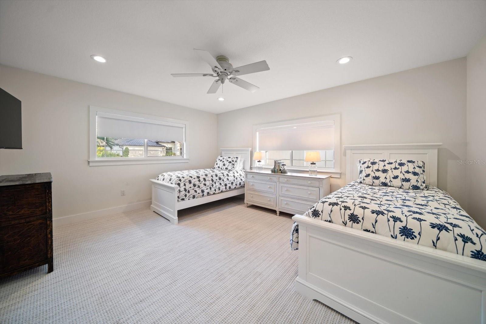 BELLEAIR ESTATES - Residential