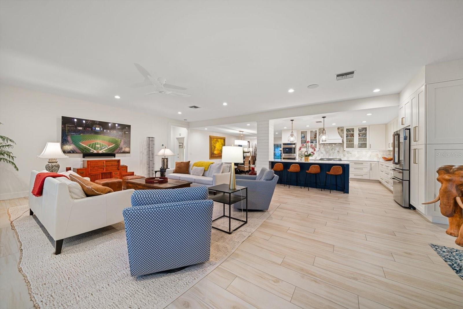 BELLEAIR ESTATES - Residential