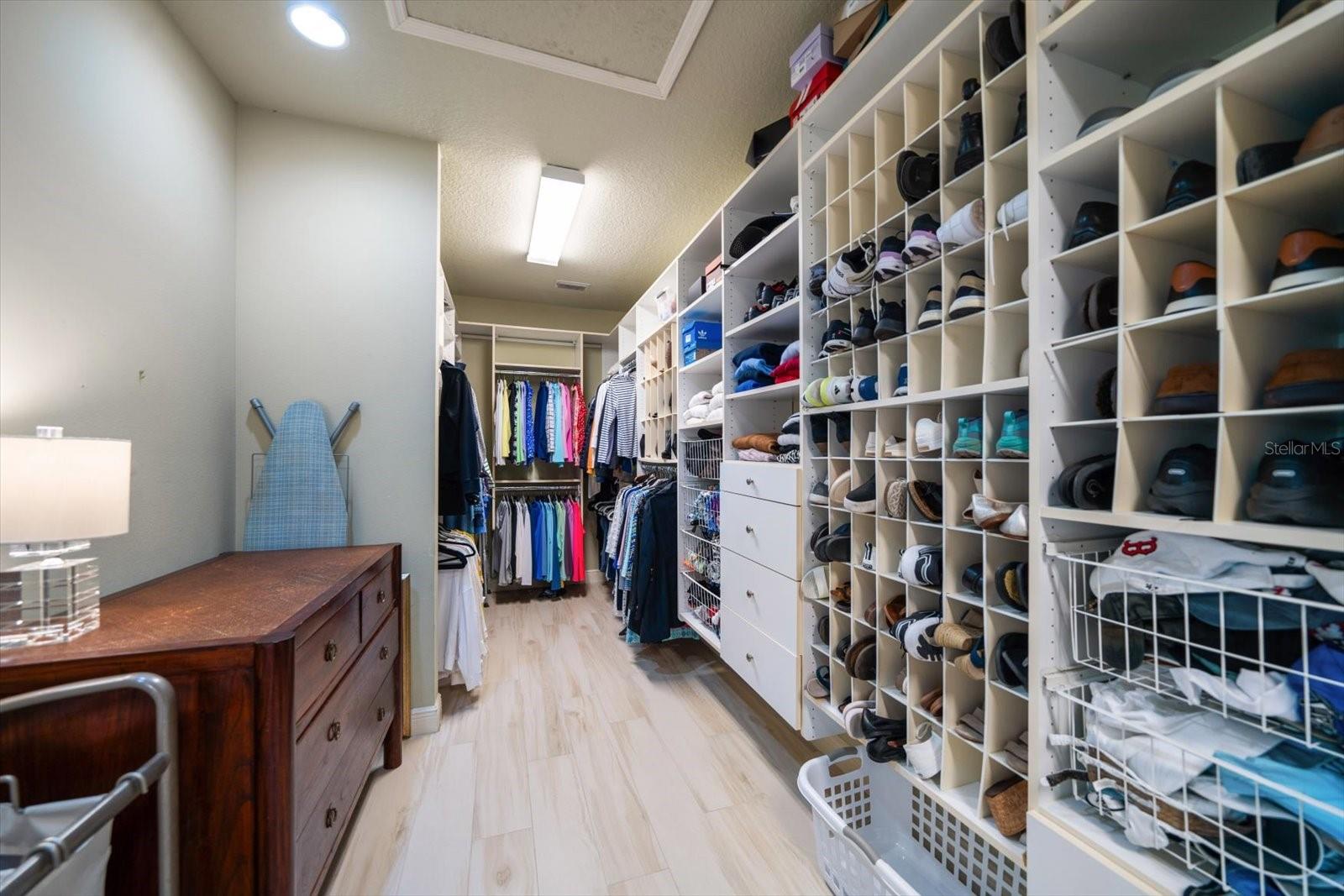 BELLEAIR ESTATES - Residential