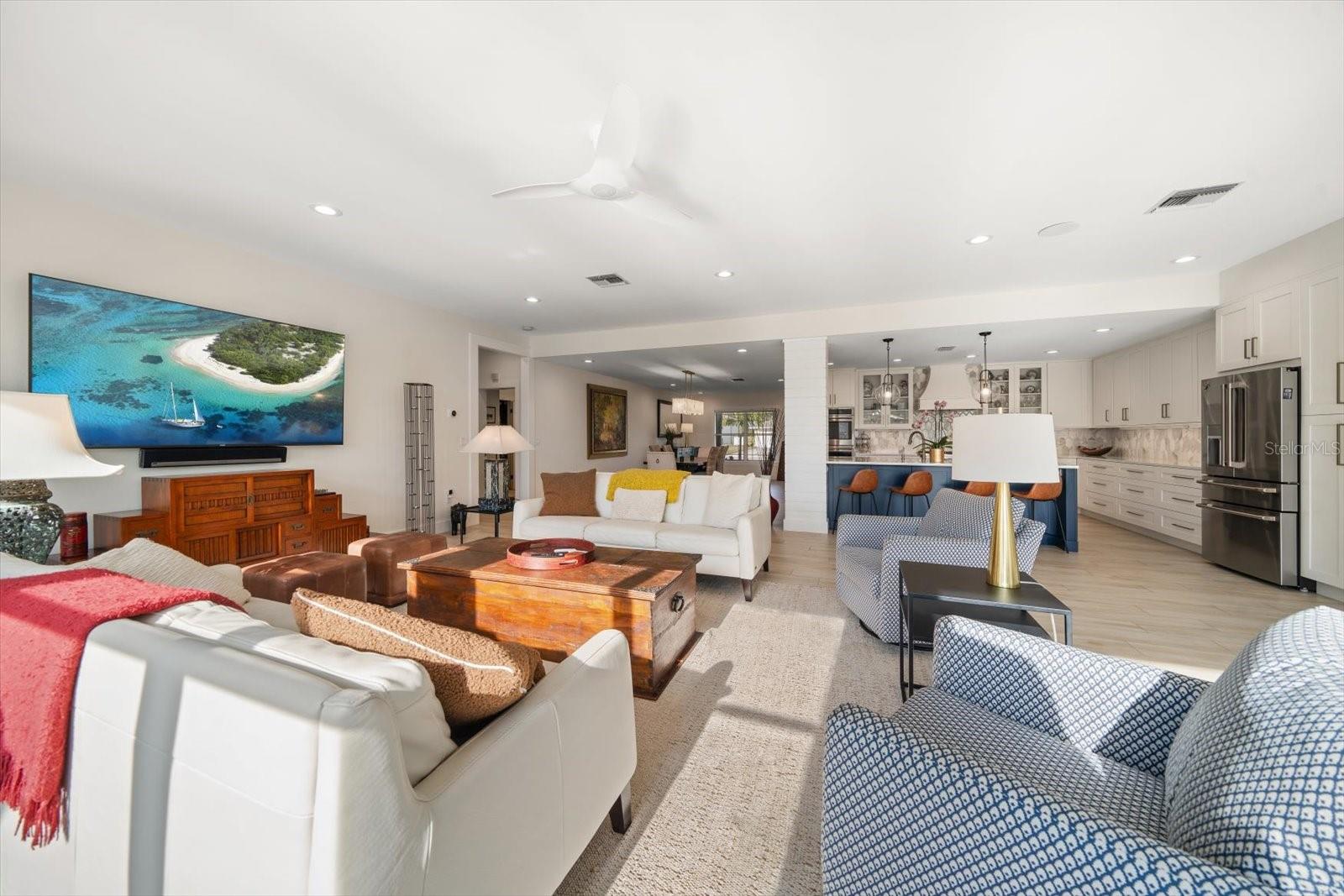 BELLEAIR ESTATES - Residential