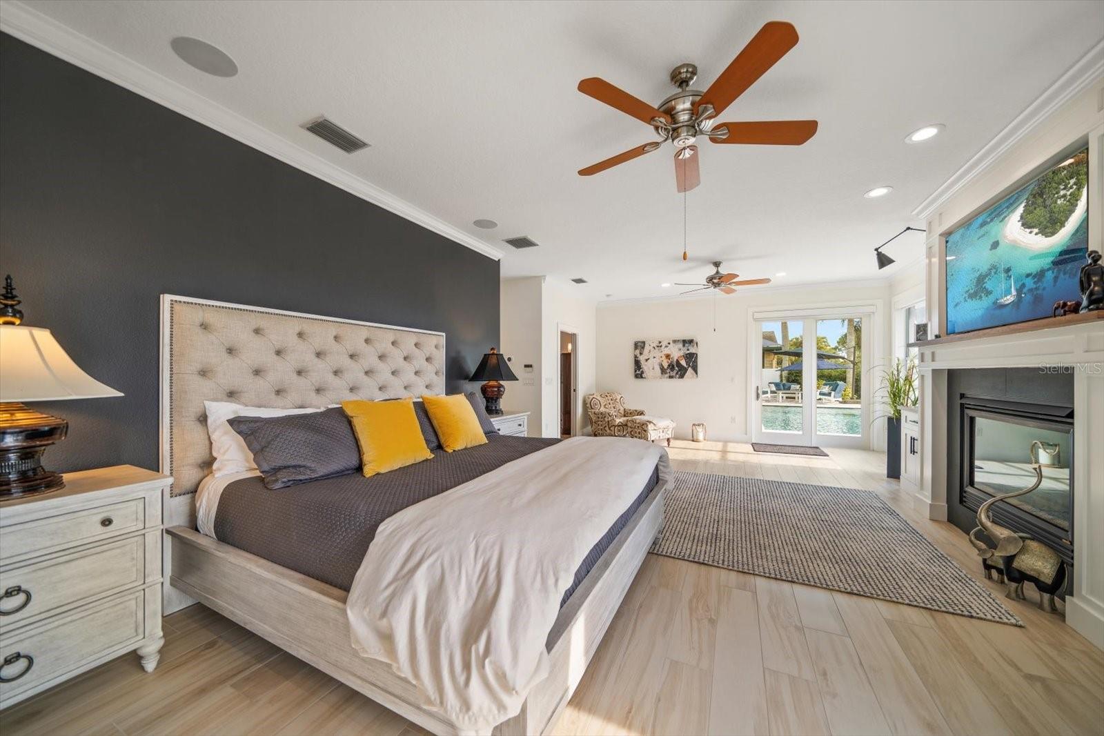 BELLEAIR ESTATES - Residential