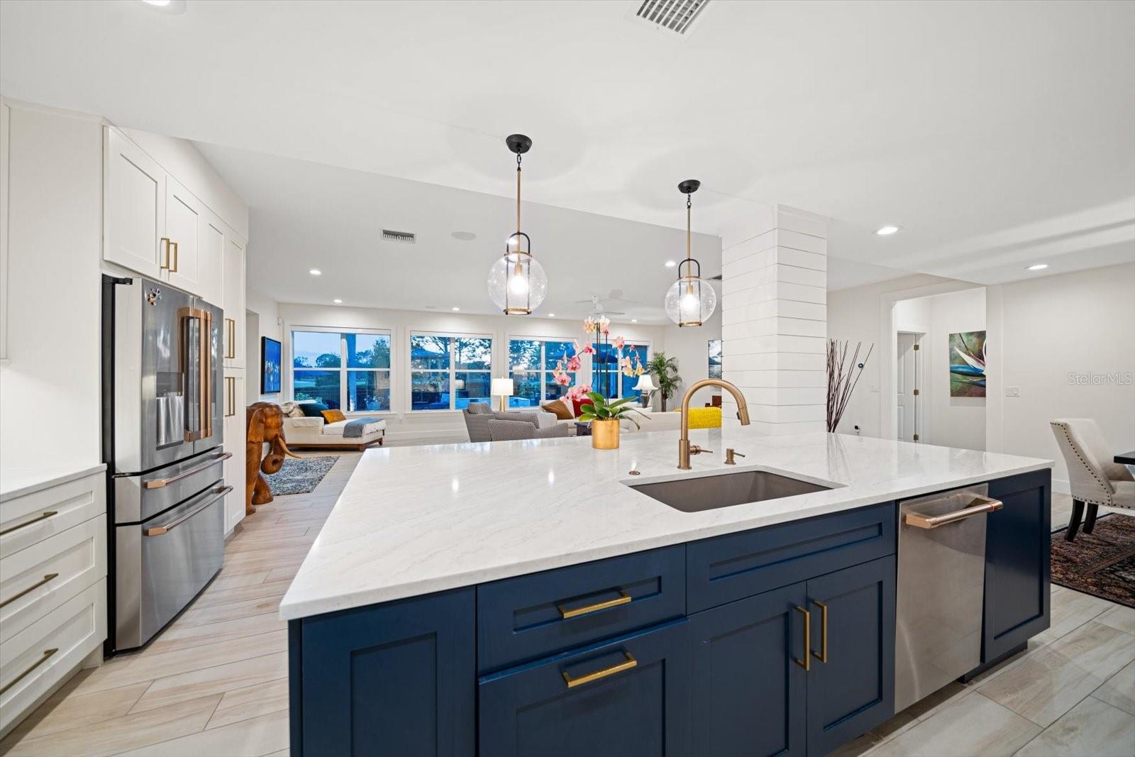 BELLEAIR ESTATES - Residential