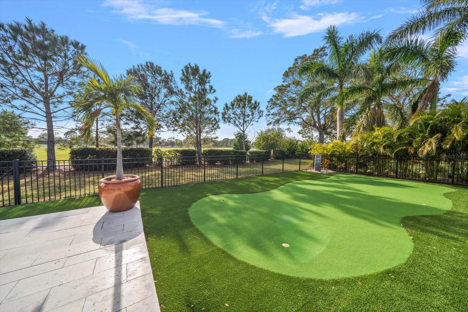 BELLEAIR ESTATES - Residential