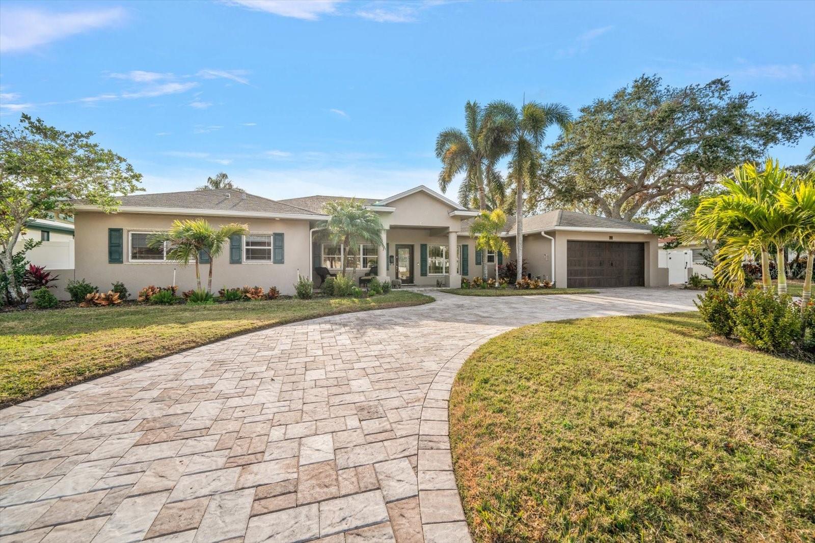 BELLEAIR ESTATES - Residential